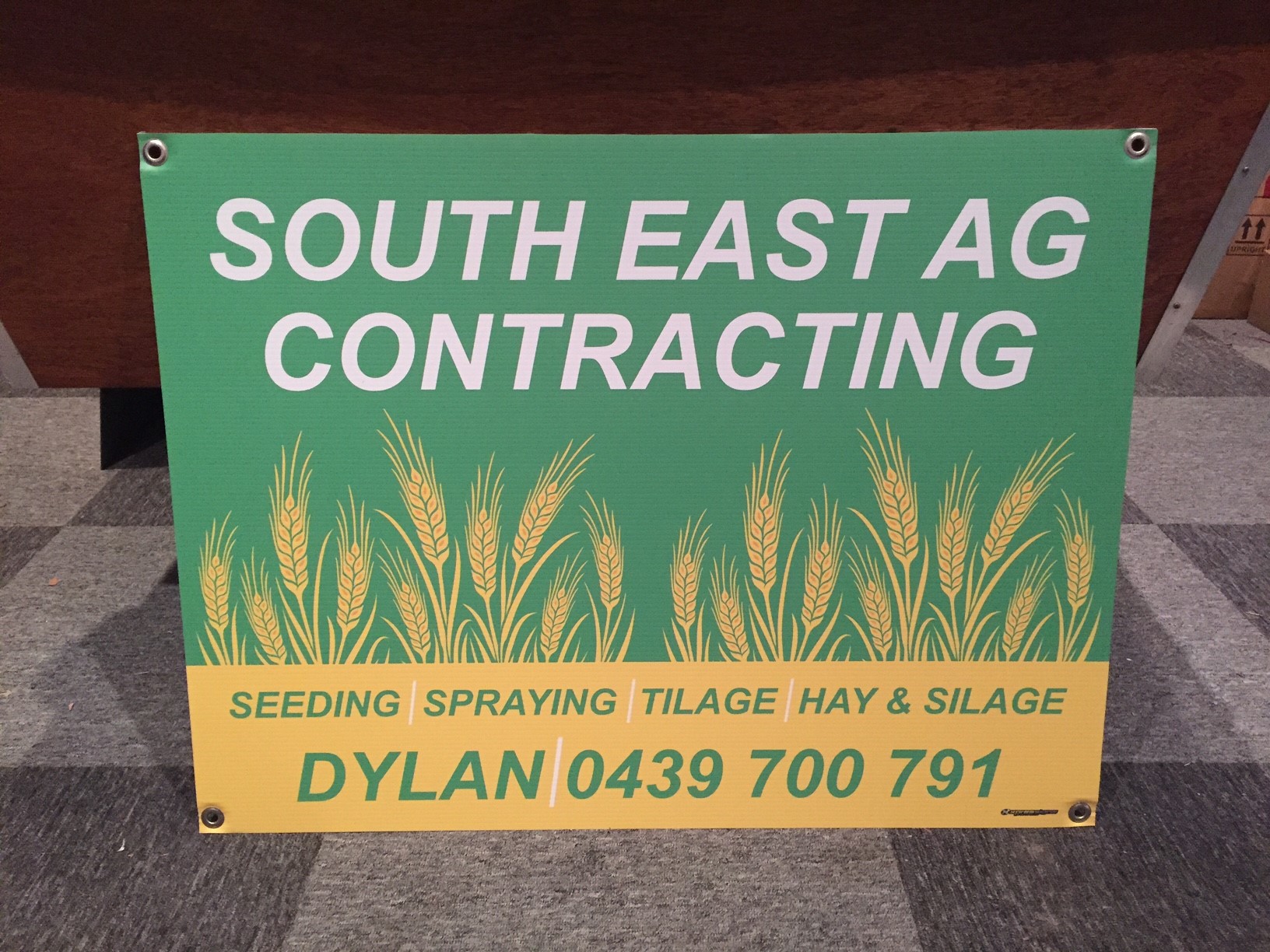 SE Ag Contracting Corflute Signs