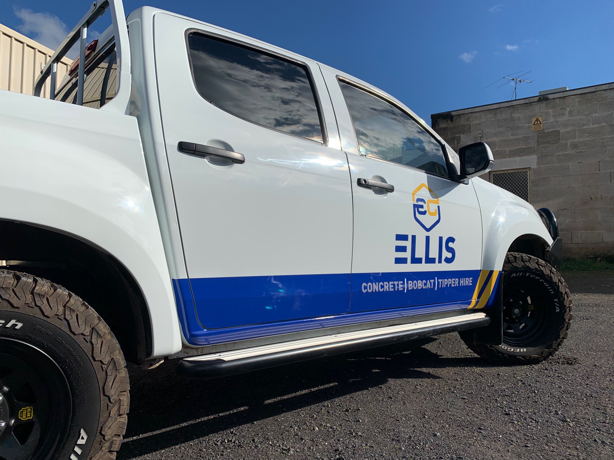 Ellis Concreting Ute Signage