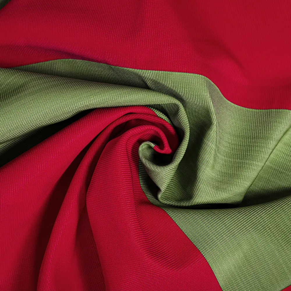 materasso_plus_2023_telo_rosso_verde.webp