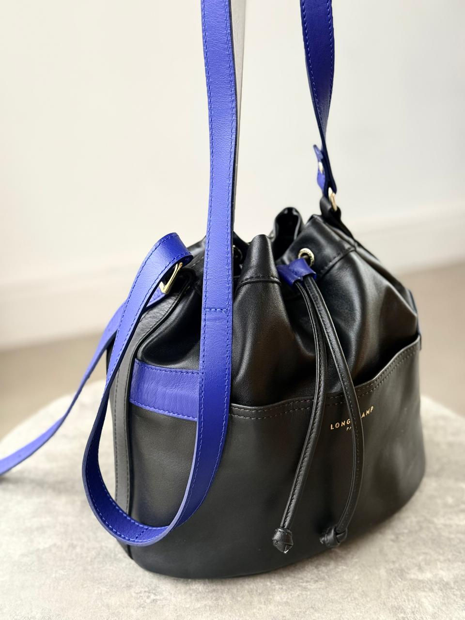 Miniatura: Longchamp Leather Crossbody Bucket
