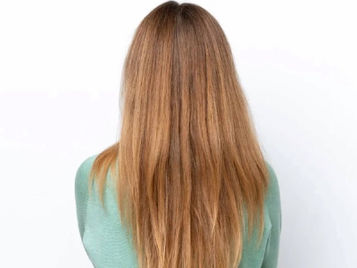 Capelli Lisci 101: Guida Pratica per Capelli Tipo 1B