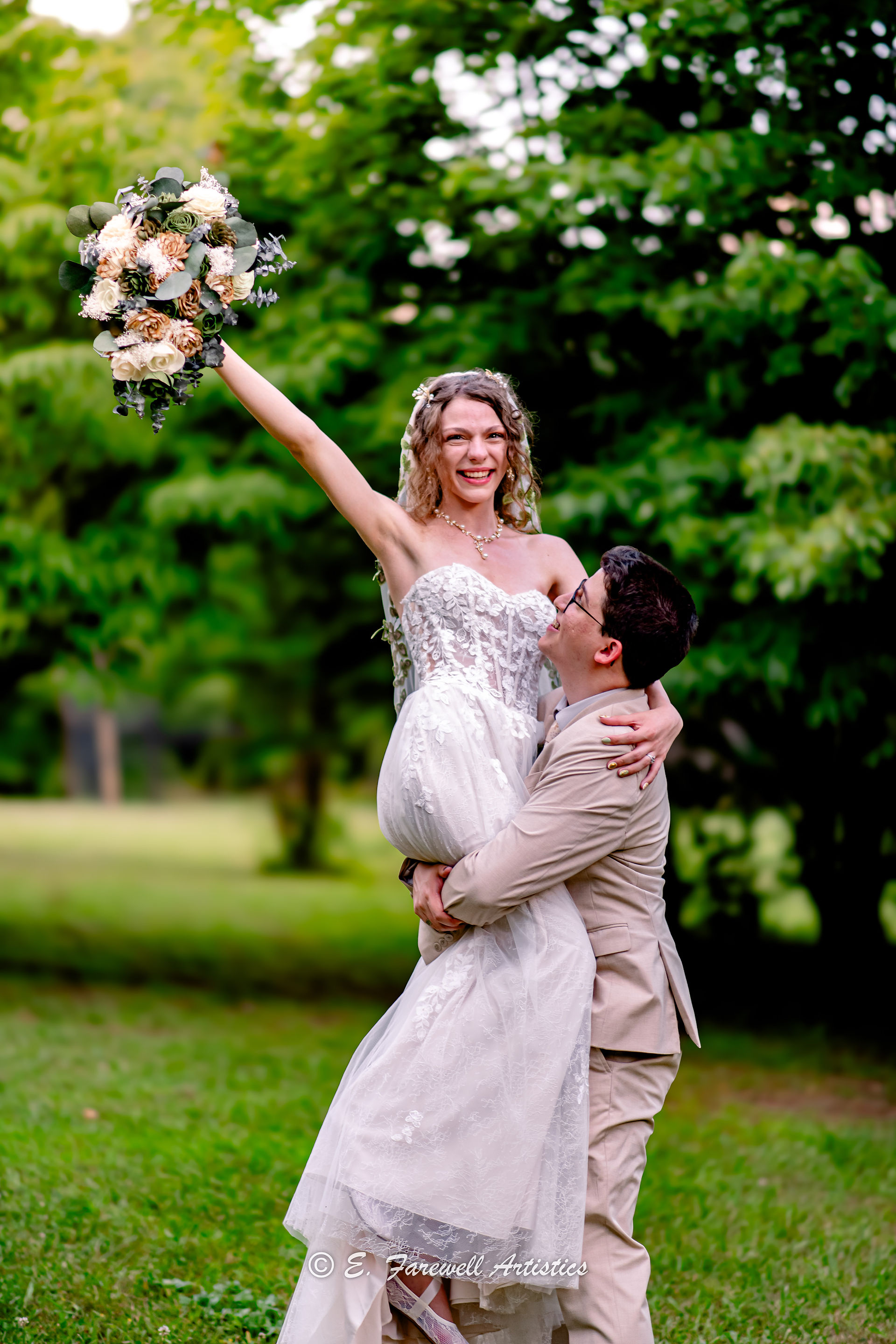 Nature and Fairy Themed Wedding in Warfordsburg Pennsylvania by Virginia and Pennsylvania Wedding Photographer Emily Farewell
