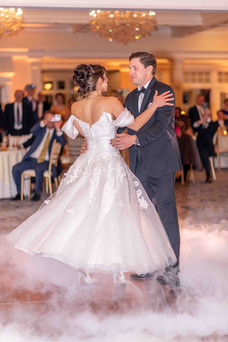 Documentary Style Wedding Photography at Trump National Golf Club in Washington DC by Virginia Wedding Photographer and Washington DC Wedding Photographer Emily Farewell