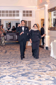 Documentary Style Wedding Photography at Trump National Golf Club in Washington DC by Virginia Wedding Photographer and Washington DC Wedding Photographer Emily Farewell