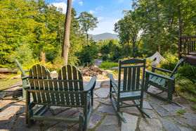 Lakeview Lodge – Luxury Bolton Landing Vacation Rental