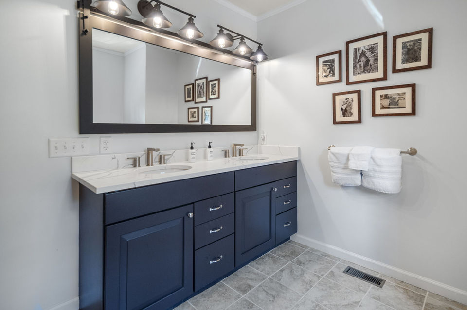 Bolton Bear House lake george vacation rental inside view