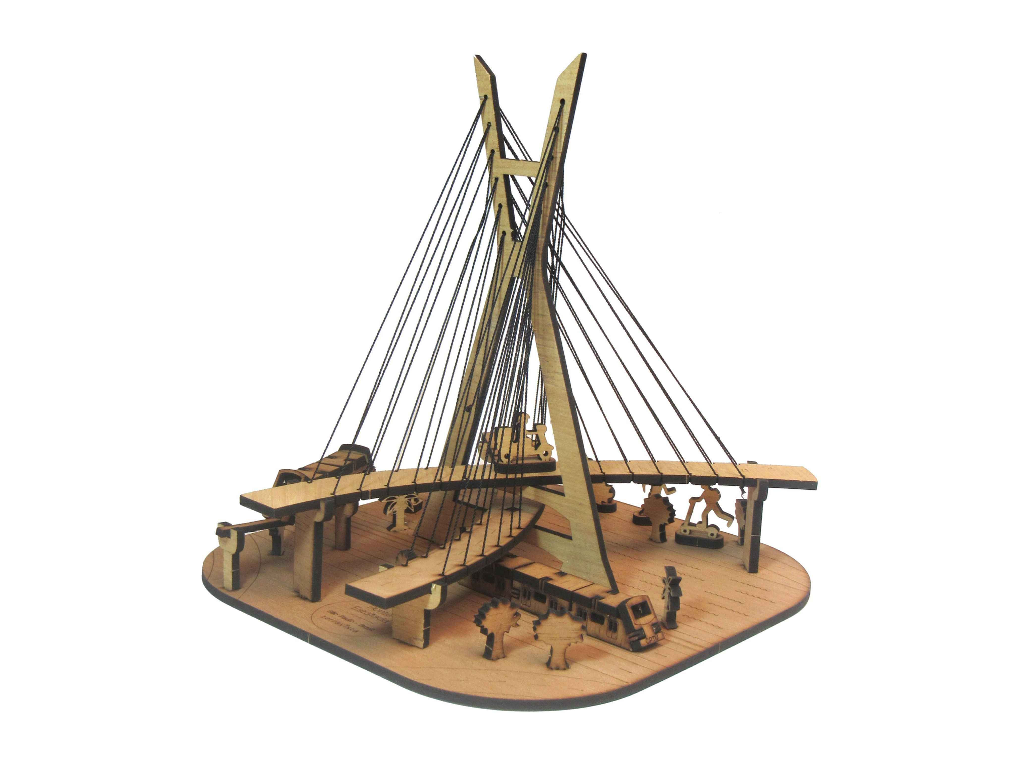 Escultura de Madeira Ponte Estaiada | São Paulo