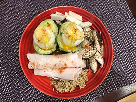 Plate - Breakfast - Eggs benedict with t