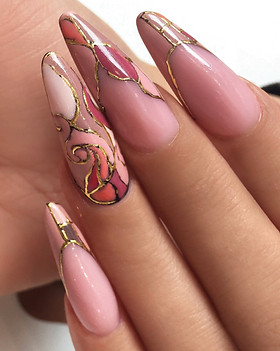 Nail art course