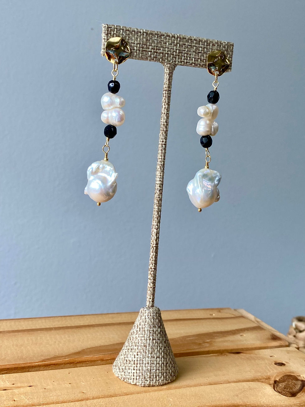 Thumbnail: Pearl and Onyx earrings with a Baroque drop 