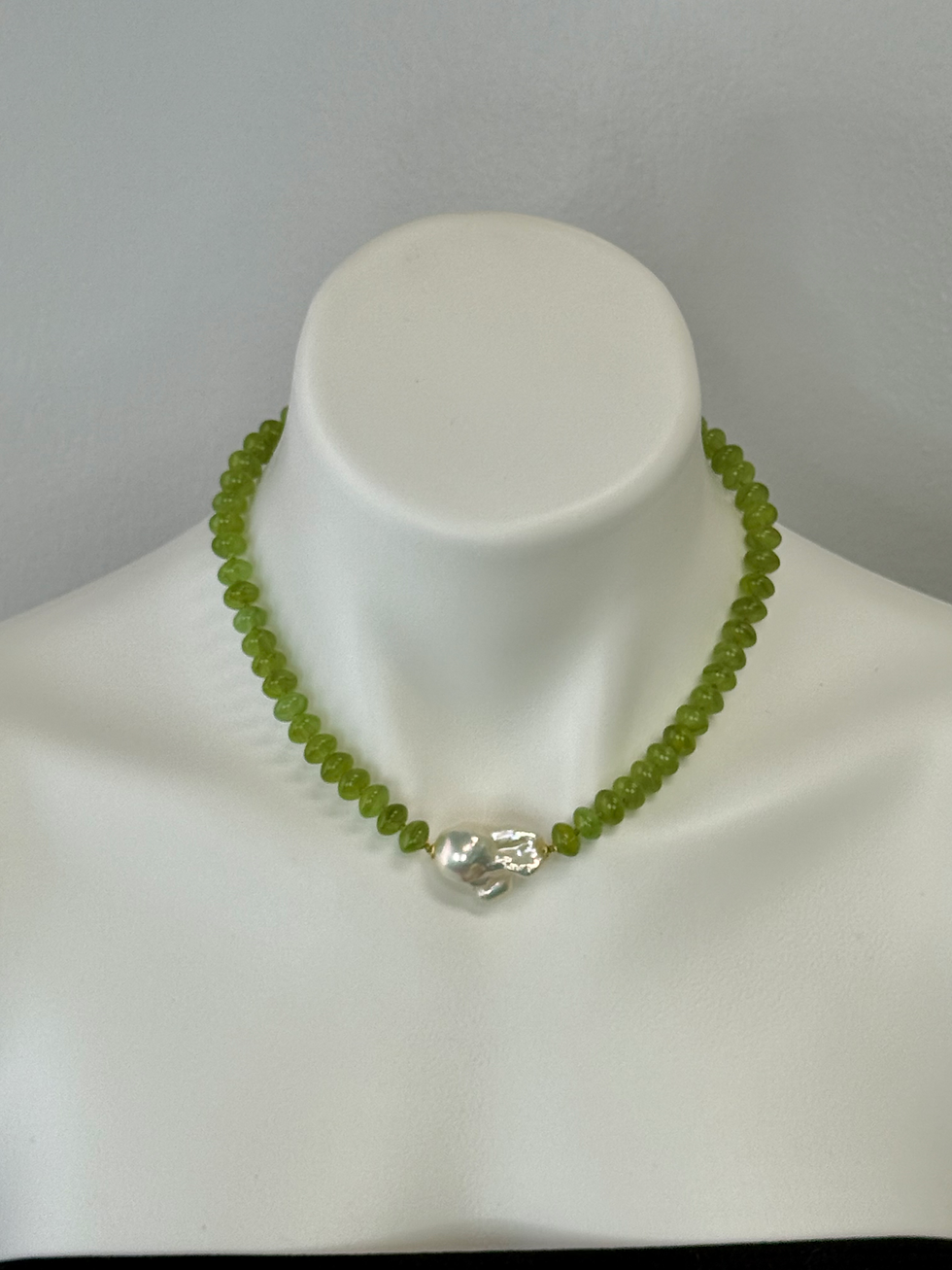Thumbnail: Green Chalcedony Baroque Pearl accent necklace 