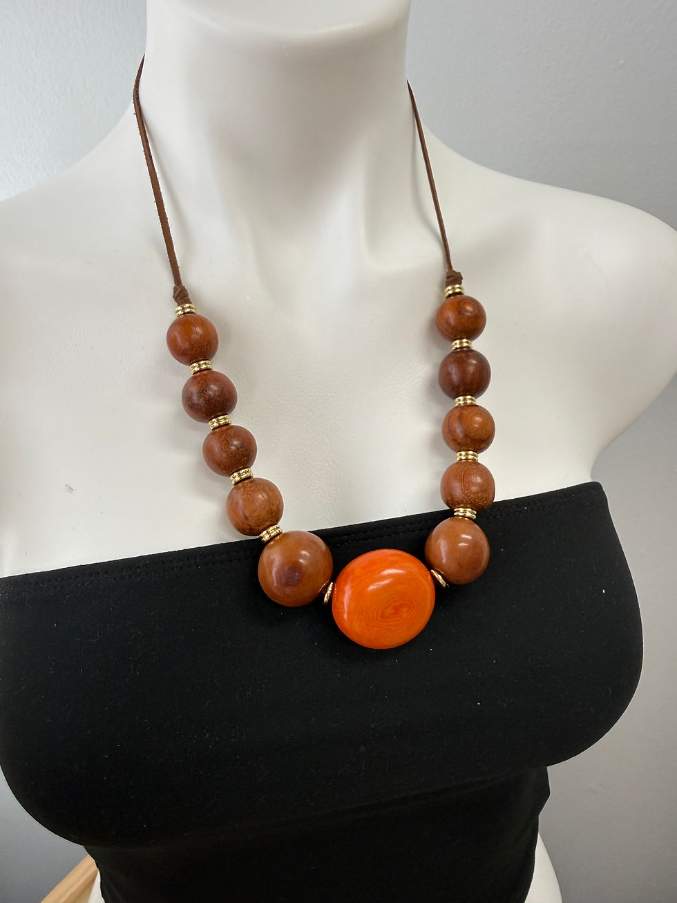 Thumbnail: Sunset Glow Tagua Necklace 