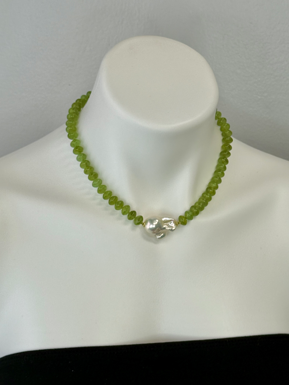 Thumbnail: Green Chalcedony Baroque Pearl accent necklace 