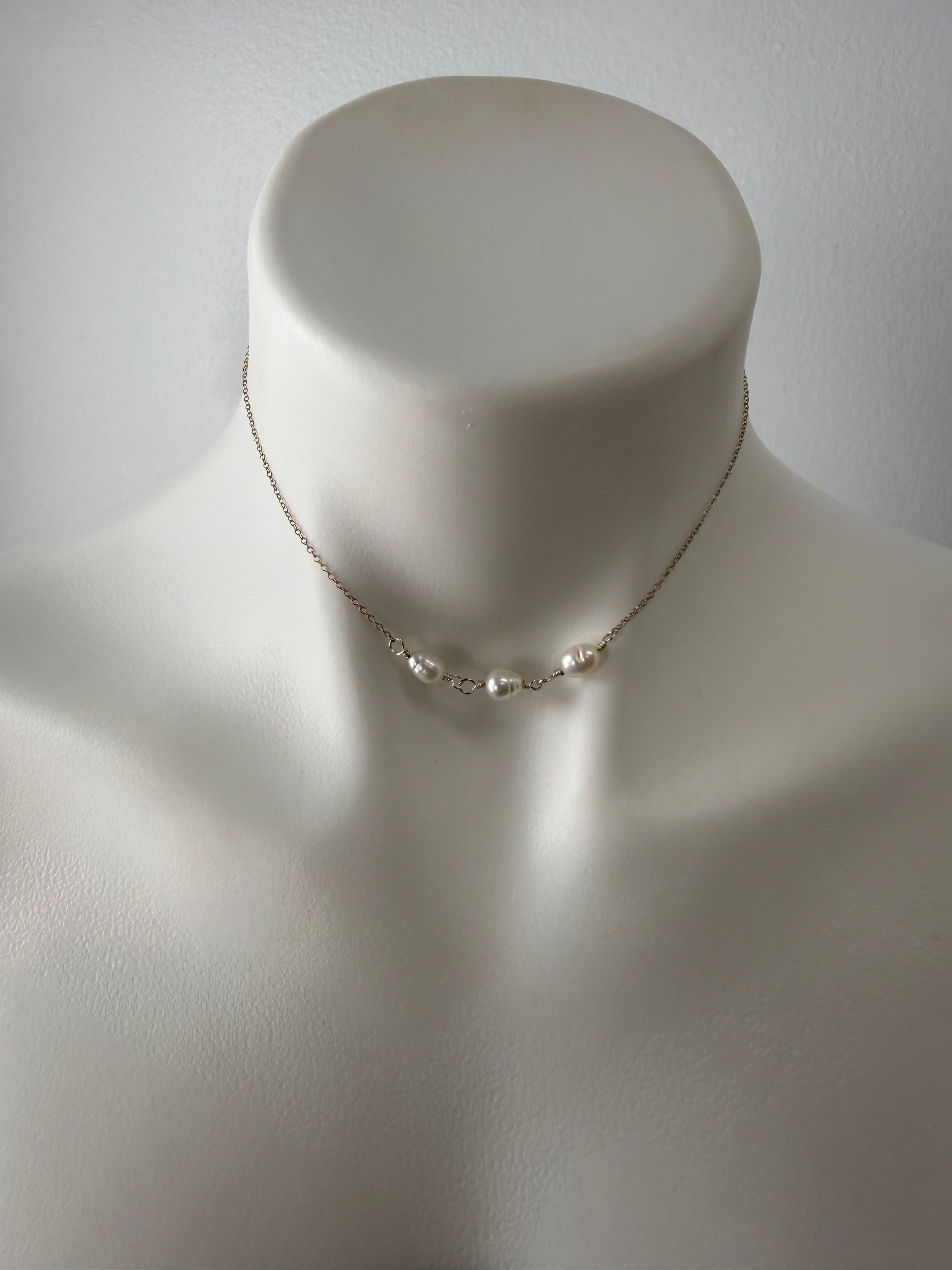 Sterling Silver and Freshwater Pearl necklace 