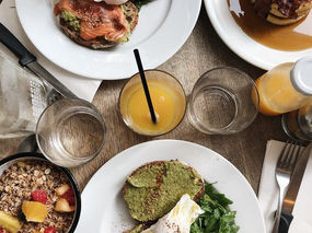 A Guide To The 6 Nutrients Your Body Requires