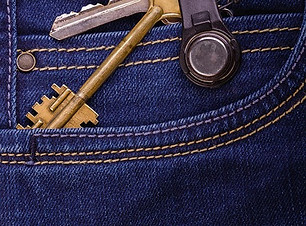 Image Keys in Back Pocket.jpg
