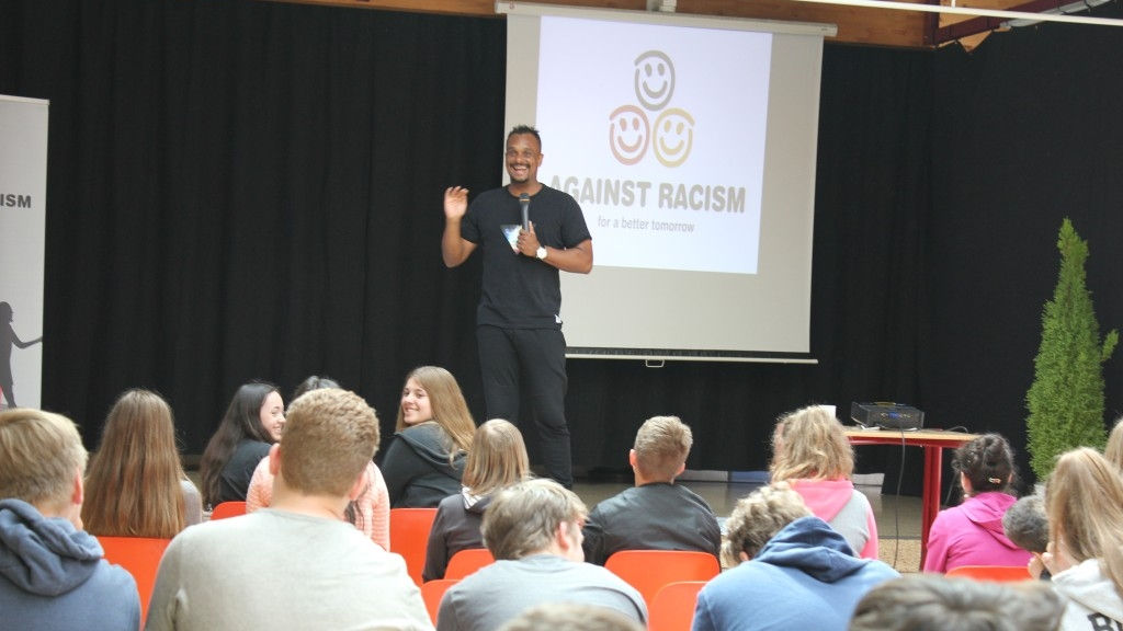 2schneidig - Martin Rietsch - Against Racism for a better tomorrow (1).JPG