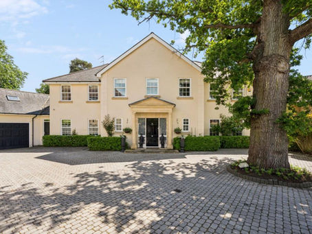 7 bedroom detached house for sale in Camp Road, Gerrards Cross, SL9