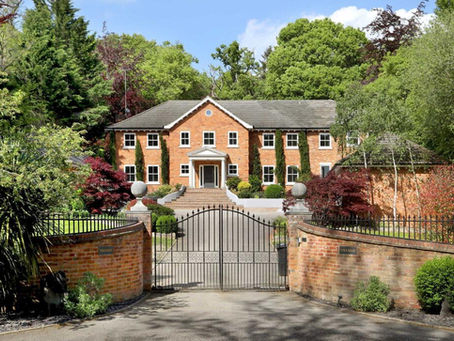 7 bedroom detached house, Long Bottom Lane, Seer Green, HP9