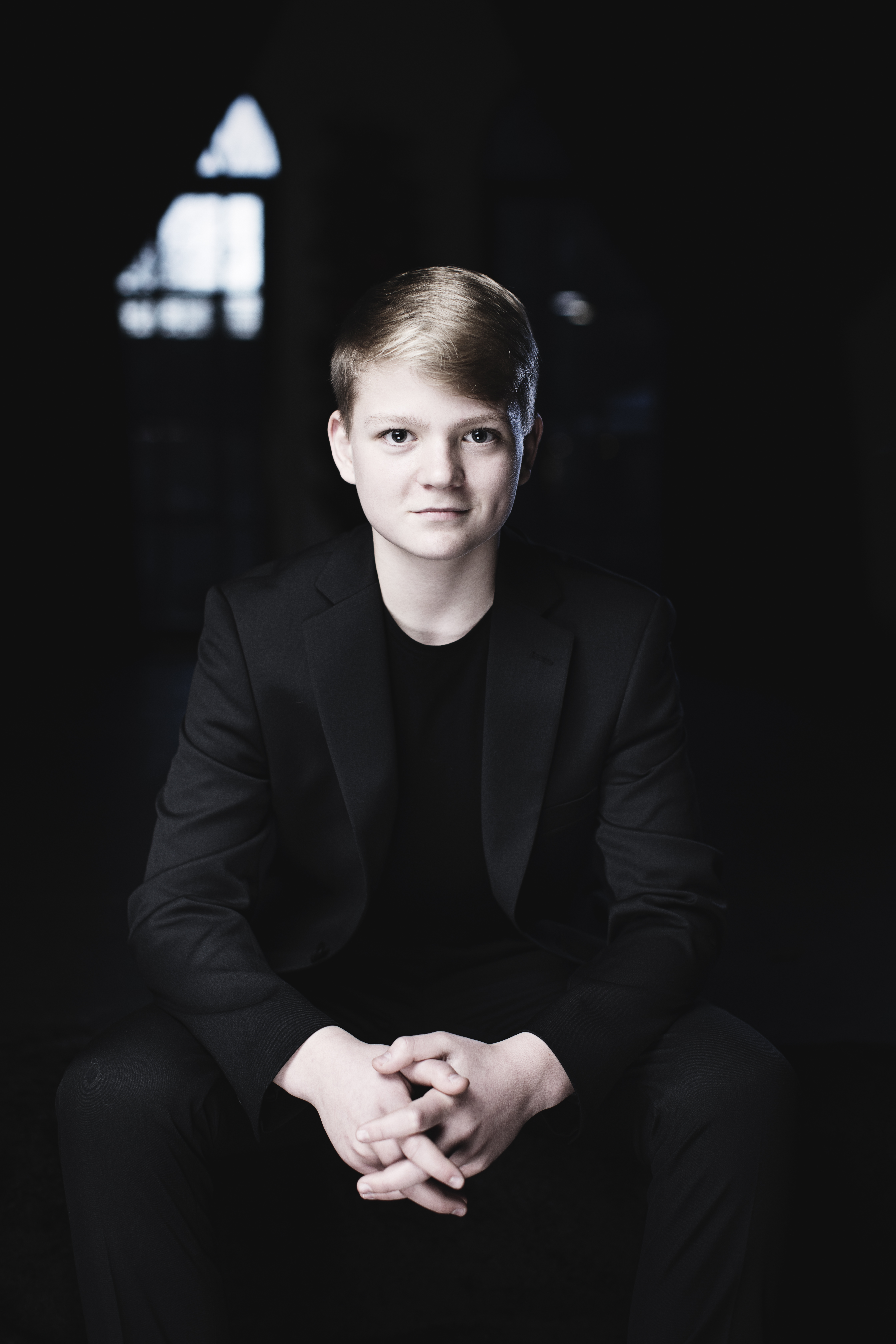 Aksel portrait 2 "Light Divine