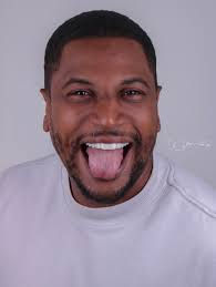 Dum Ice, humorista e influenciador digital