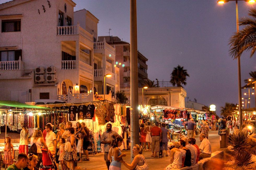 Summer Evenings Markets- Mil Palmeras