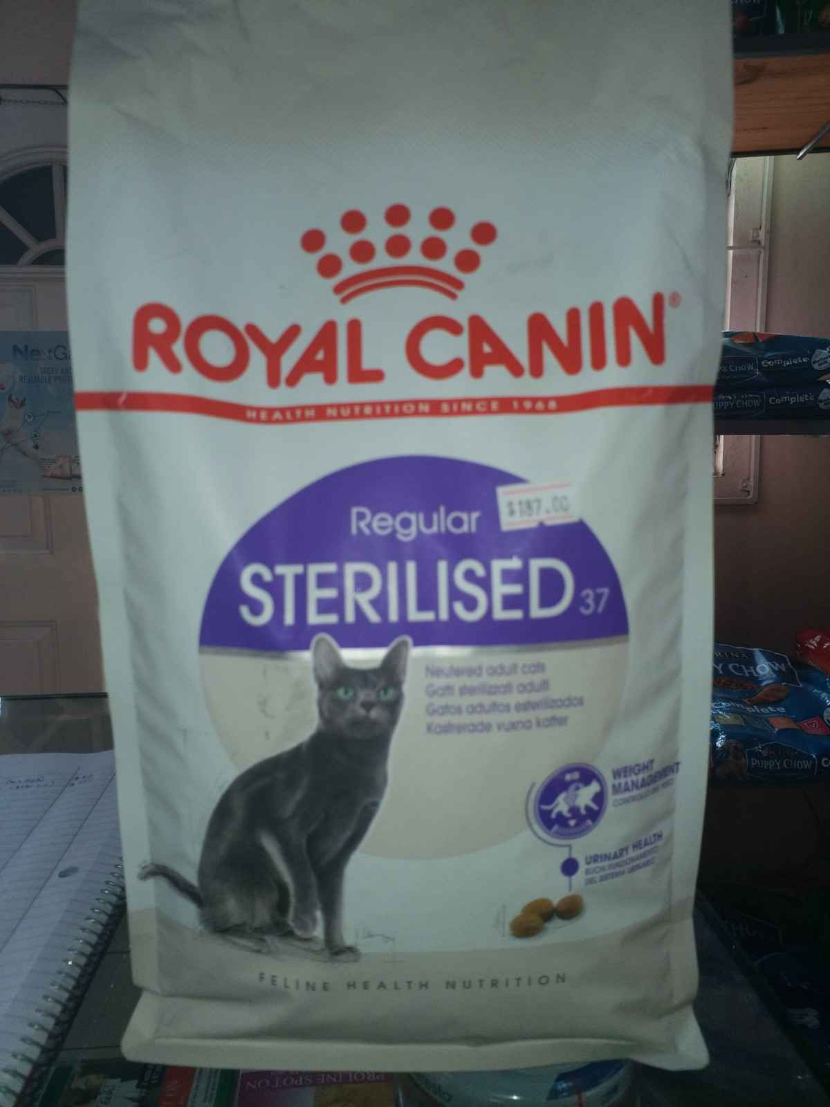 Royal Canin- Regular Sterilized Cat- 2kg