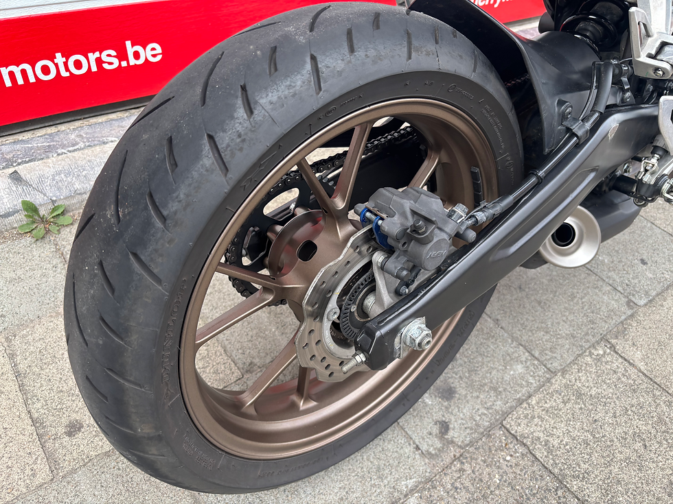 Thumbnail: Honda CB125R