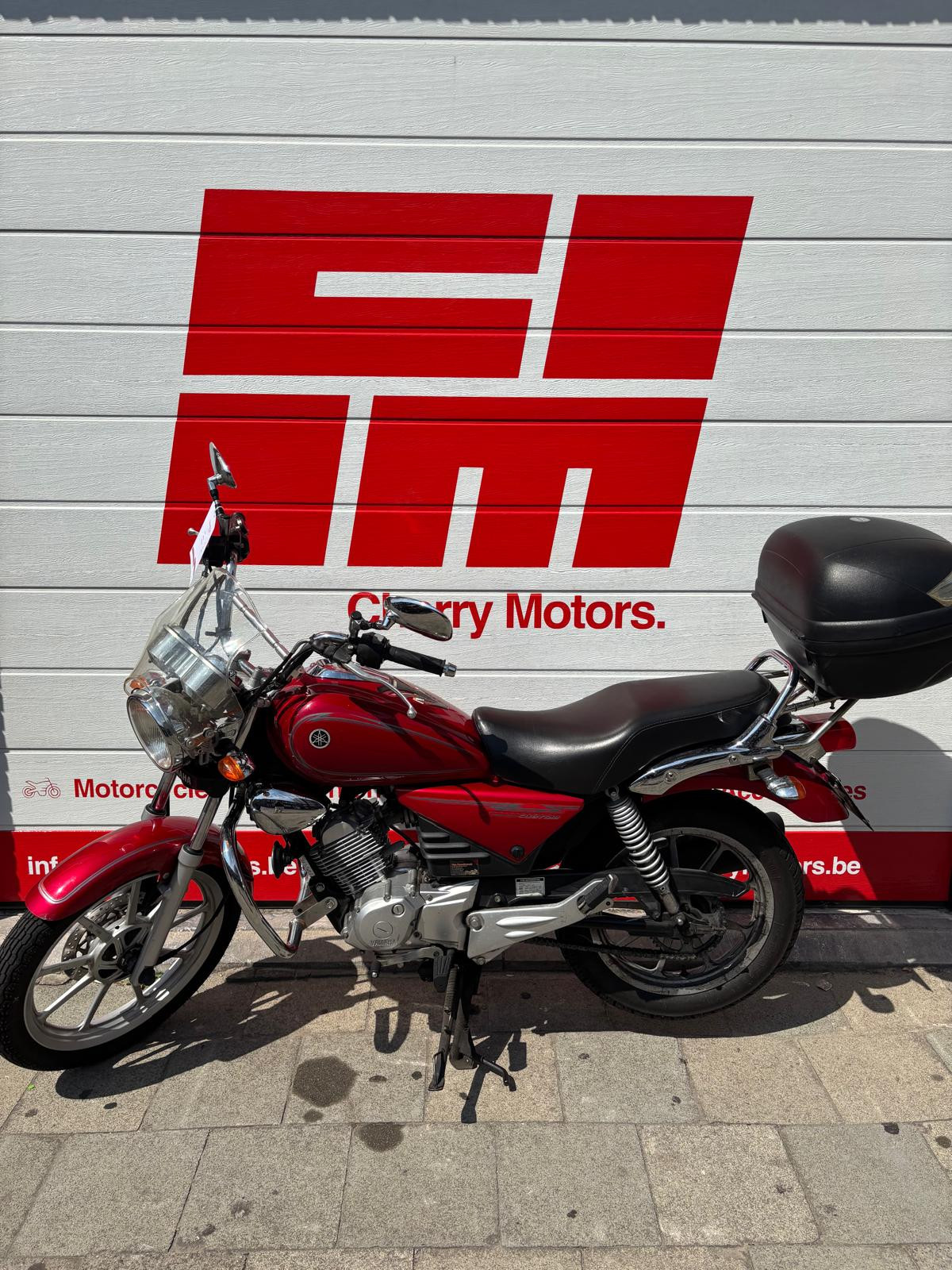 Yamaha YBR125SP Custom