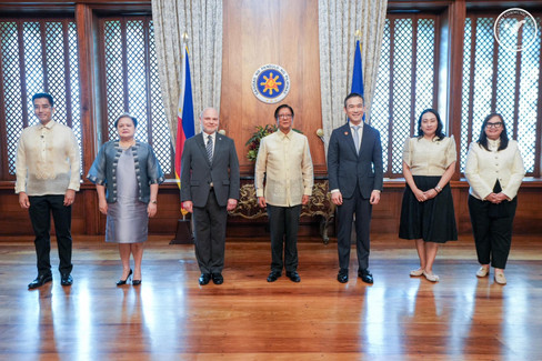 Marcos with Ambassador Hreinn Palsson of Iceland