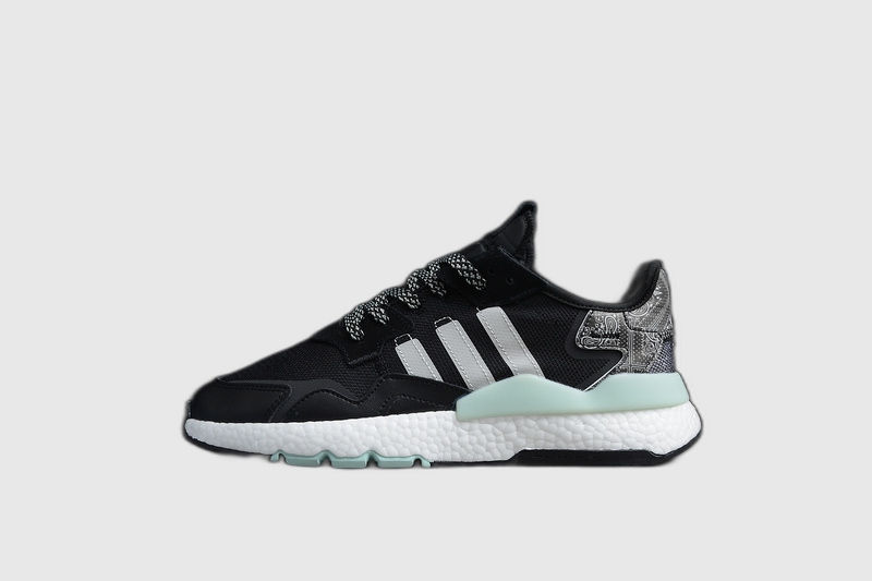 NITE JOGGER 2021 BOOST SHOES CORE BLACKCLOUD WHITEGREY