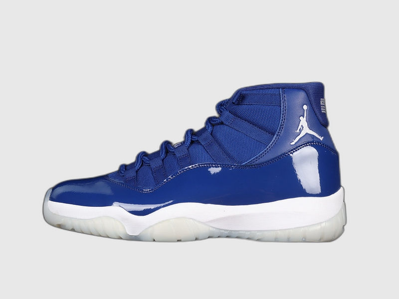 AIR JORDAN 11 RETRO MIDNIGHT NAVYWHITE