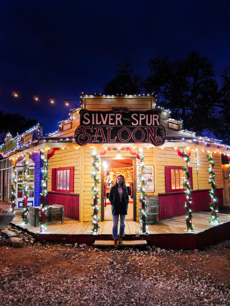 5 Things to Do in Boerne, TX This Holiday Season + Food