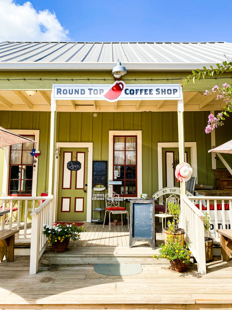 5 MustTry Restaurants and Bars in Round Top, TX