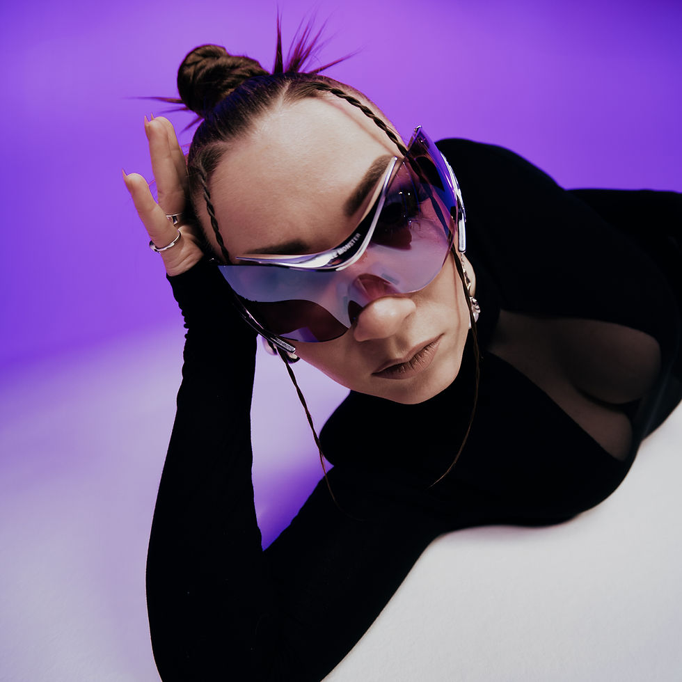 BESS-ByNikoHirvimäki-promo1 (1).jpg