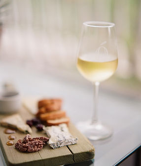 ZeroGeorge_ElisaBricker_July_2017_wine_cheese_00002.jpeg