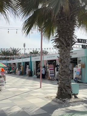 Beach area at Kite Beach in Dubai