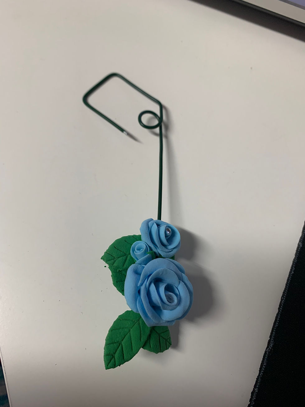 Thumbnail: Stemmed silk clay roses