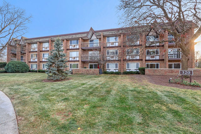 320 Claymoor, Unit 1G