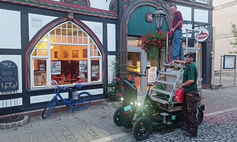 VOWAG Cargo M als Gieß-Mobil bei kulturell.es