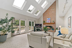 22257 NW Brookside Way, Lake Barrington,