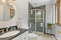 4 Avon Ln, South Barrington, IL11