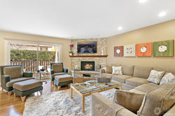 2540 Cobblewood, Northbrook, IL23