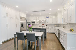 2068 Brentwood Rd, Northbrook, IL16