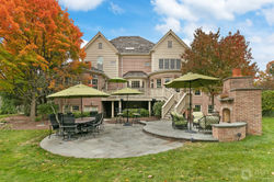 33 Wynstone Way, North Barrington, IL8