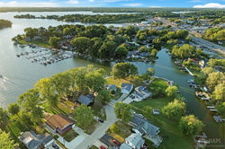 35698 N Sheridan Dr, Fox Lake, IL8