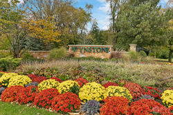 33 Wynstone Way, North Barrington, IL19.