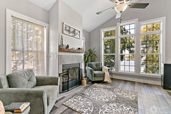 6 N Lake Av, Fox Lake, IL14