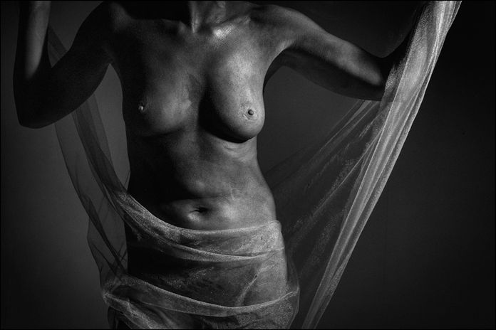 STUDIO NUDE 72 BW.jpg