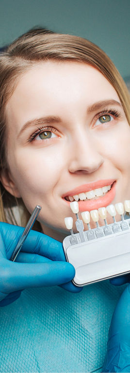 Trattamenti estetici avanzati per migliorare l'aspetto del sorriso, armonizzando forma, colore e funzionalità dei denti.